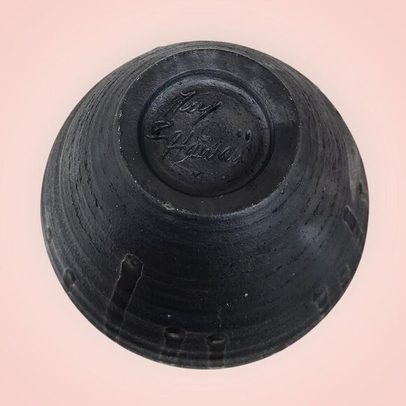 Vintage Raku Style Handmade Ceramic Brown Vase 5” Signed "Toy Hawaie" - Picture 6 of 10